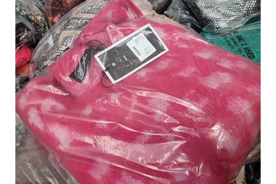 Joblot of 100 Brand New  Mixed Clothing Items – Mystery Box – Mixed Brands