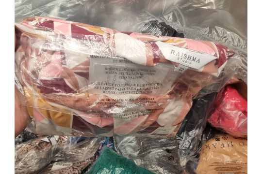Joblot of 100 Brand New  Mixed Clothing Items – Mystery Box – Mixed Brands